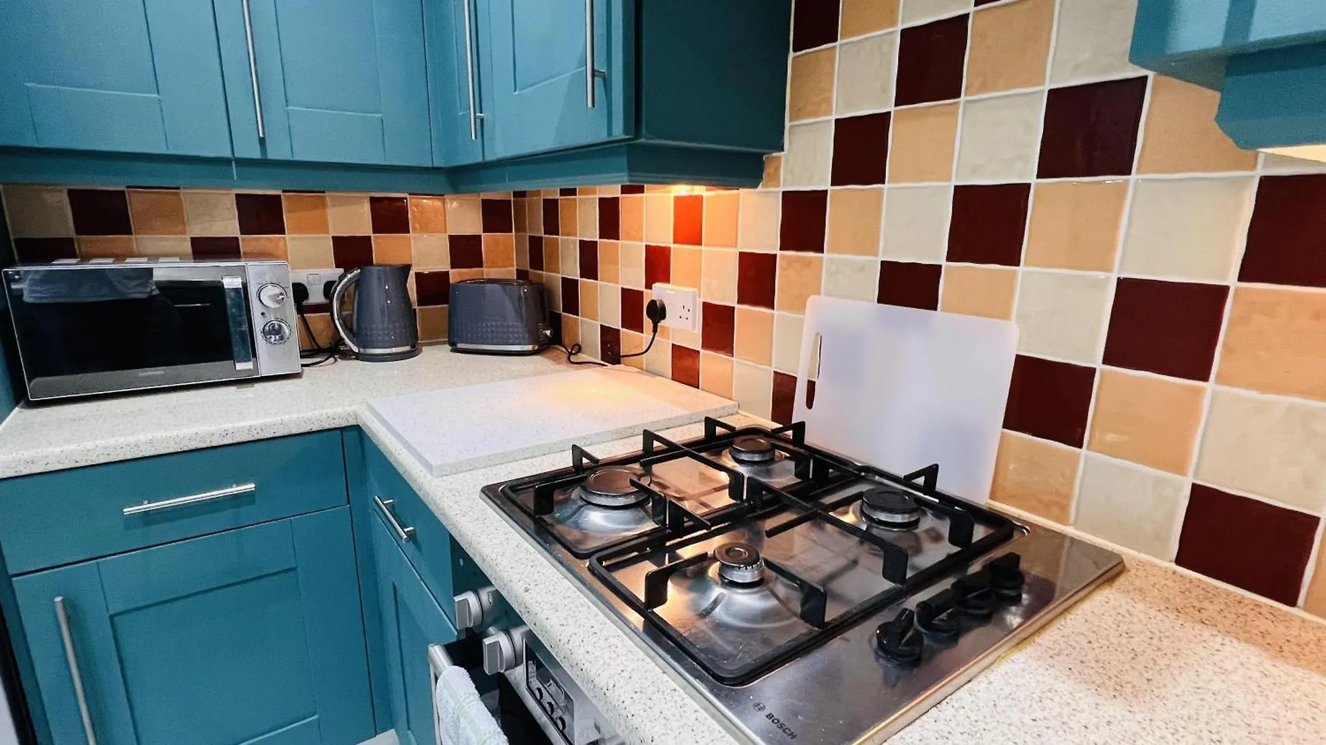 3-Bed House In Northolt Villa 0*, Northolt (Greater London)